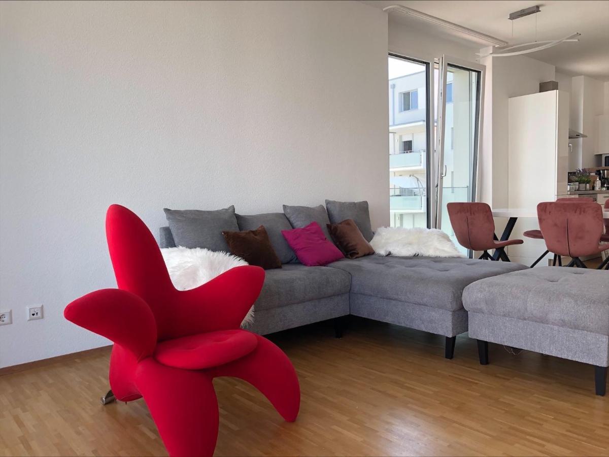 Moderne Alpenblick Apartment Friedrichshafen Bagian luar foto